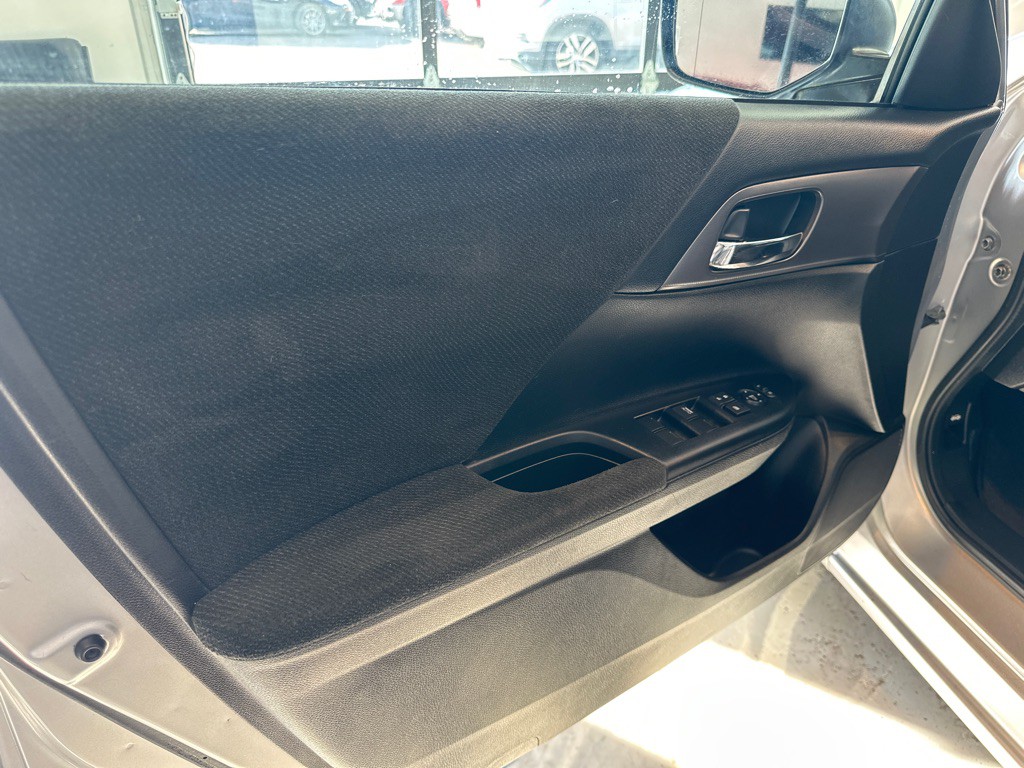 2013 Honda Accord Image 13