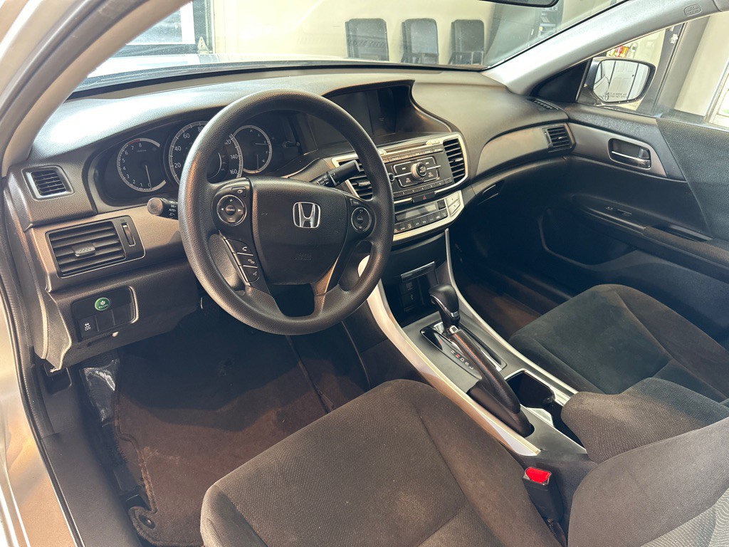 2013 Honda Accord Image 14