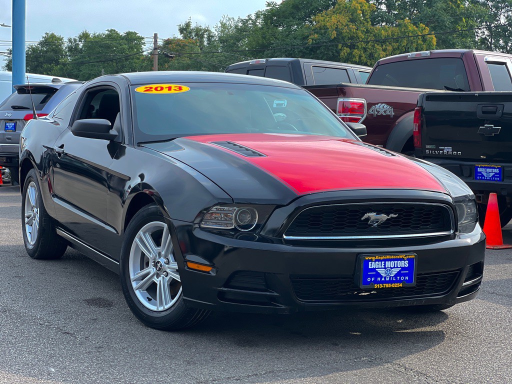 2013 Ford Mustang Image 2