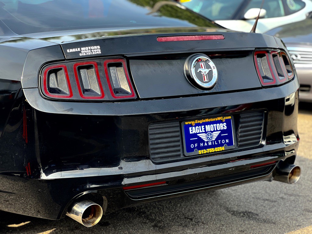 2013 Ford Mustang Image 8