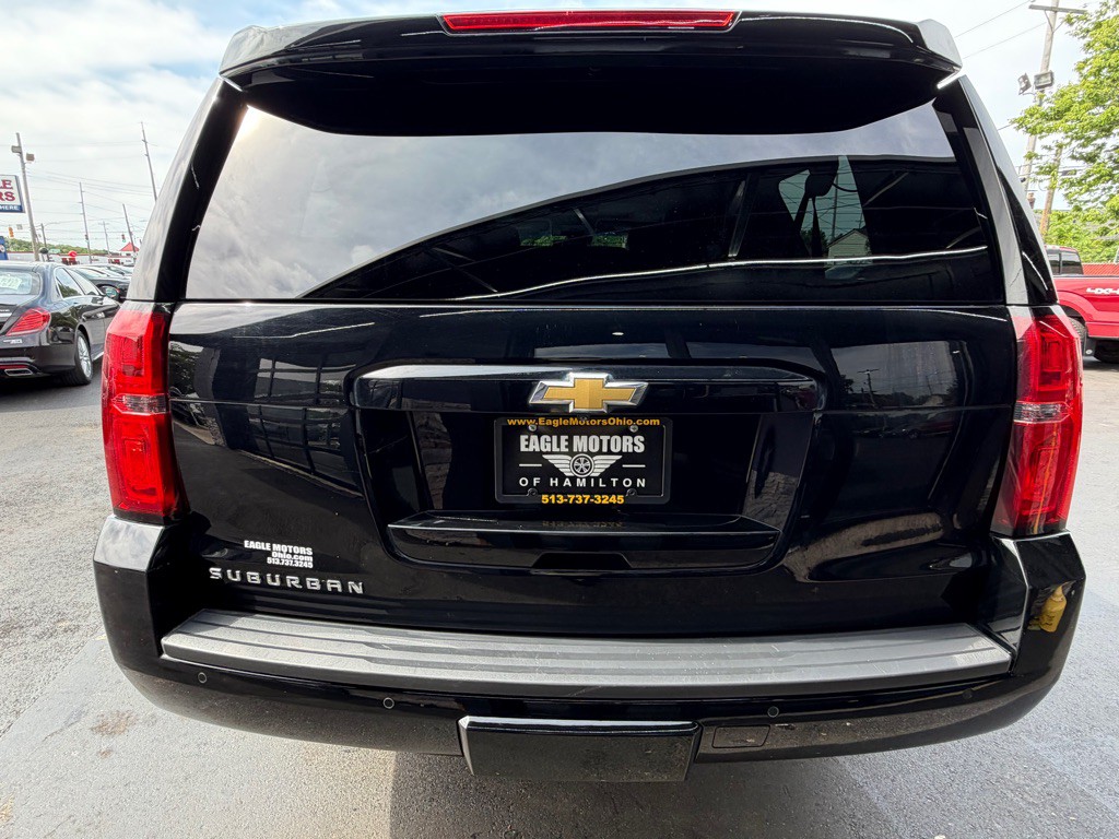 2015 Chevrolet Suburban Image 5