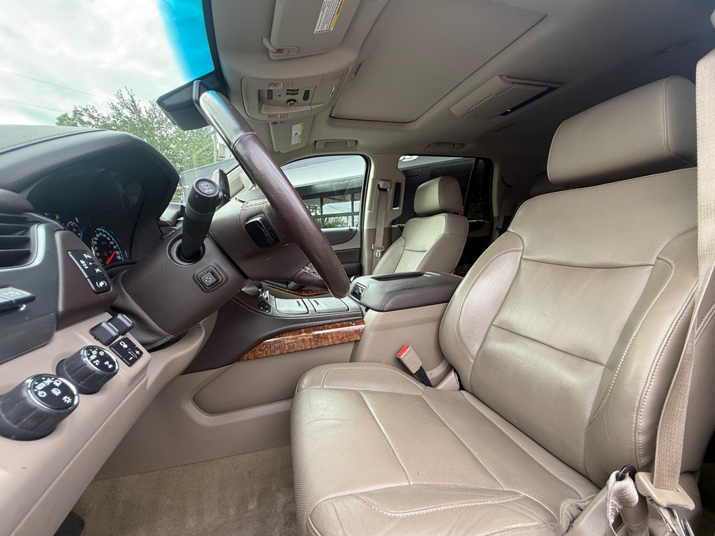 2016 Chevrolet Tahoe Image 3