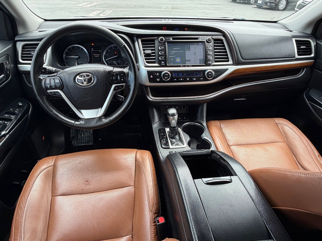 2018 Toyota Highlander Image 4