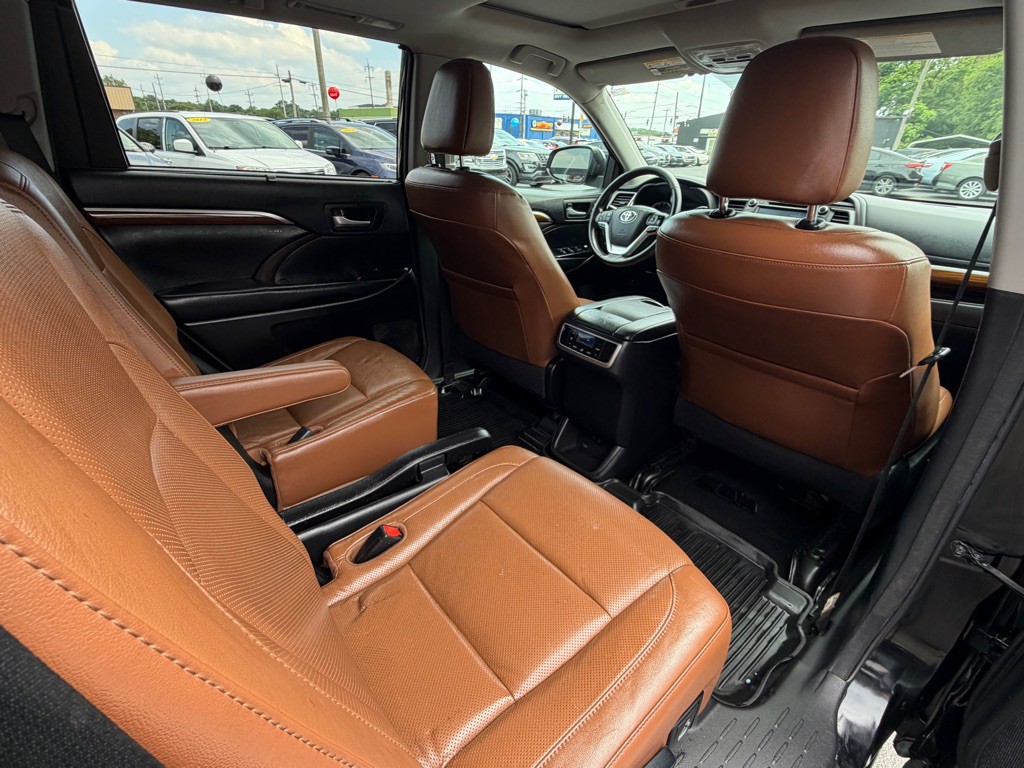 2018 Toyota Highlander Image 6