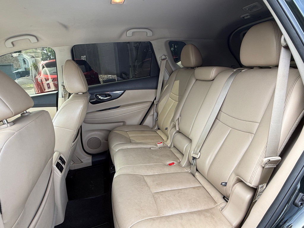2019 Nissan Rogue Image 4