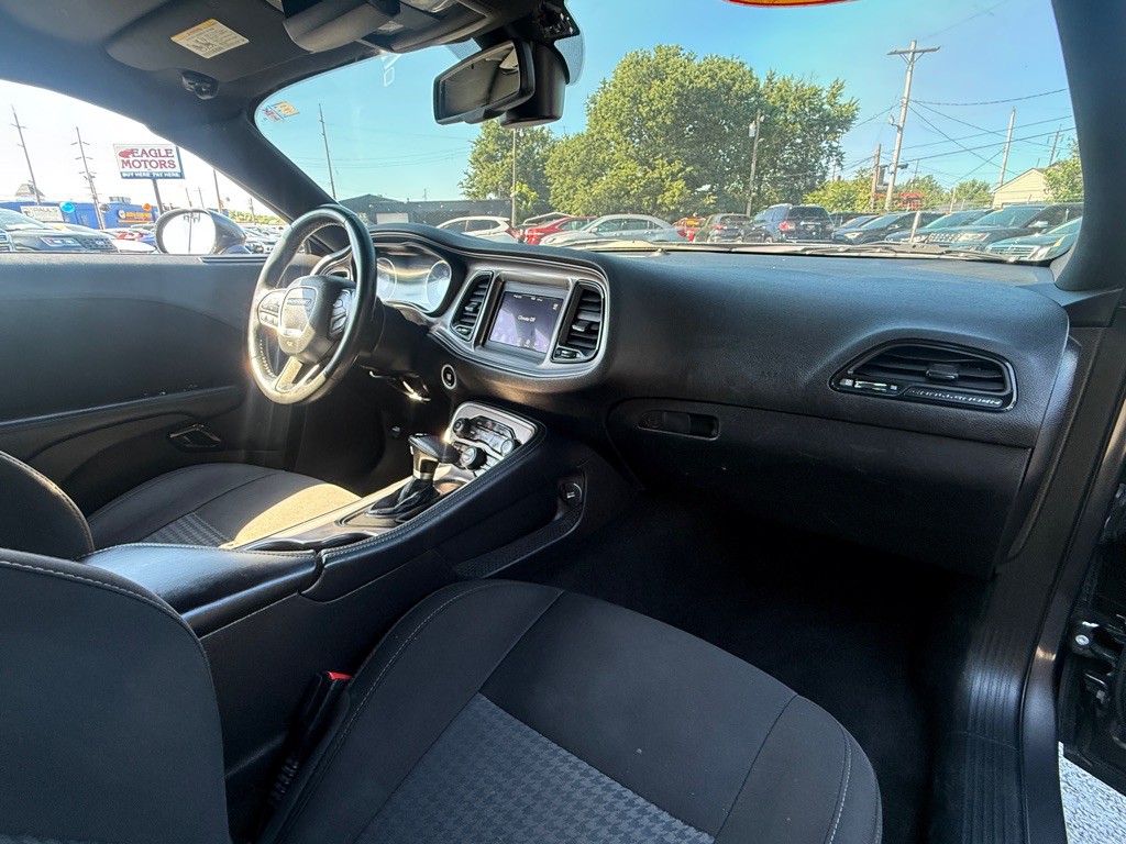 2023 Dodge Challenger Image 5