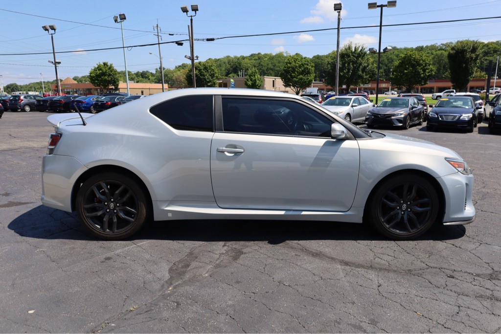 2014 Scion tC Image 4