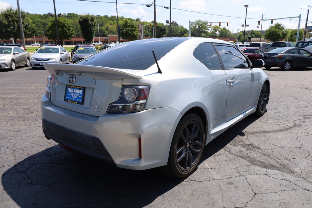 2014 Scion tC Image 5