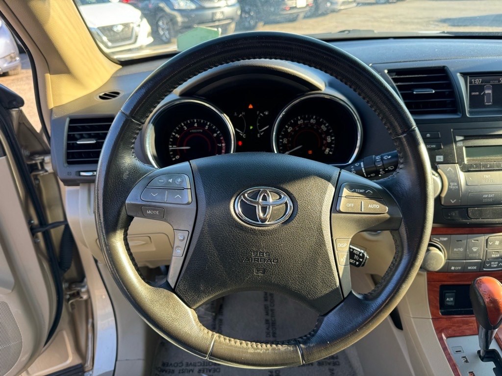 2010 Toyota Highlander Image 15
