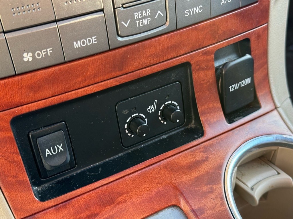 2010 Toyota Highlander Image 19