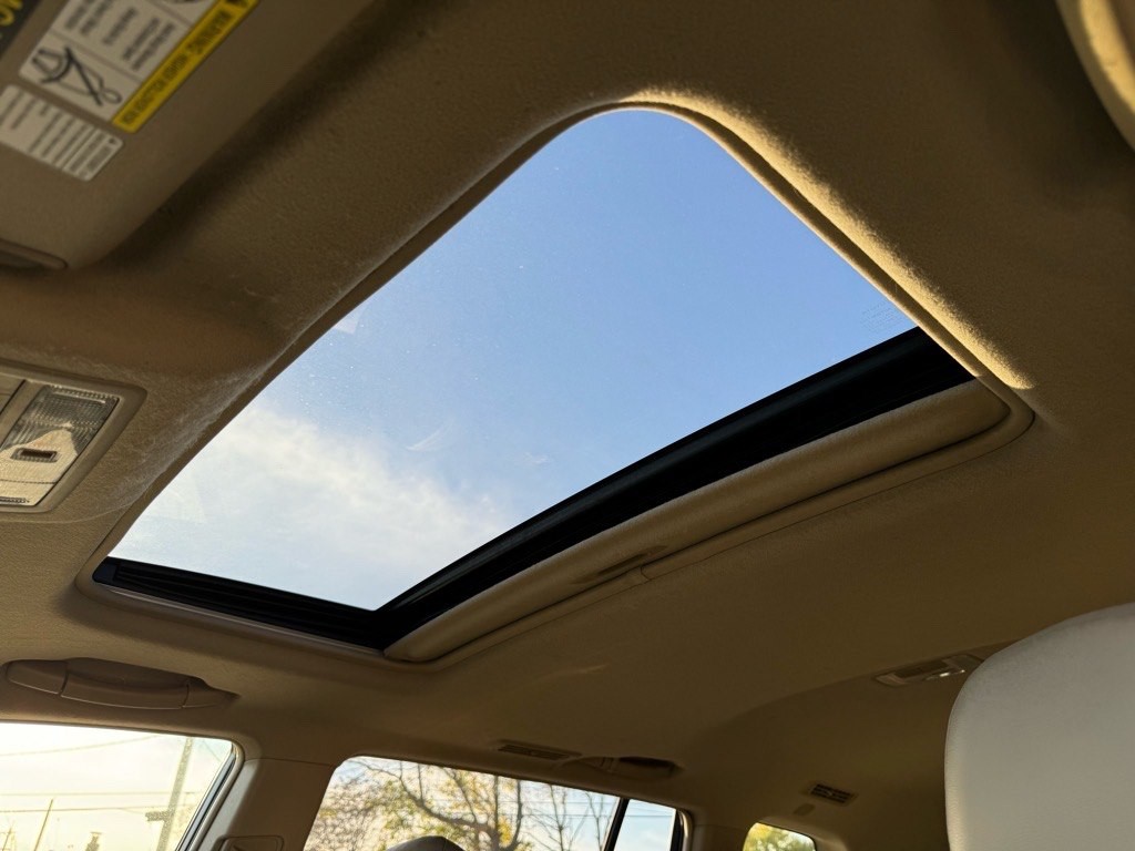2010 Toyota Highlander Image 22