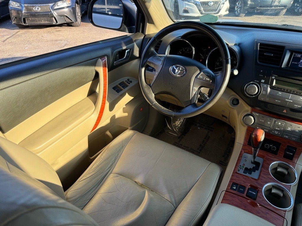 2010 Toyota Highlander Image 23