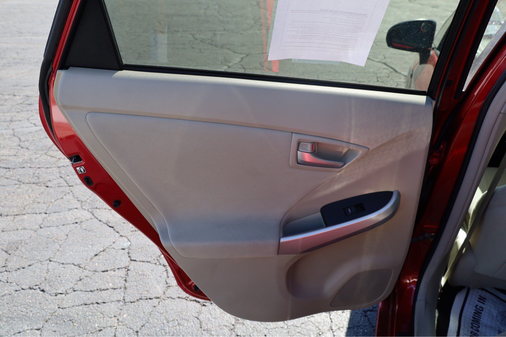 2014 Toyota Prius Image 11