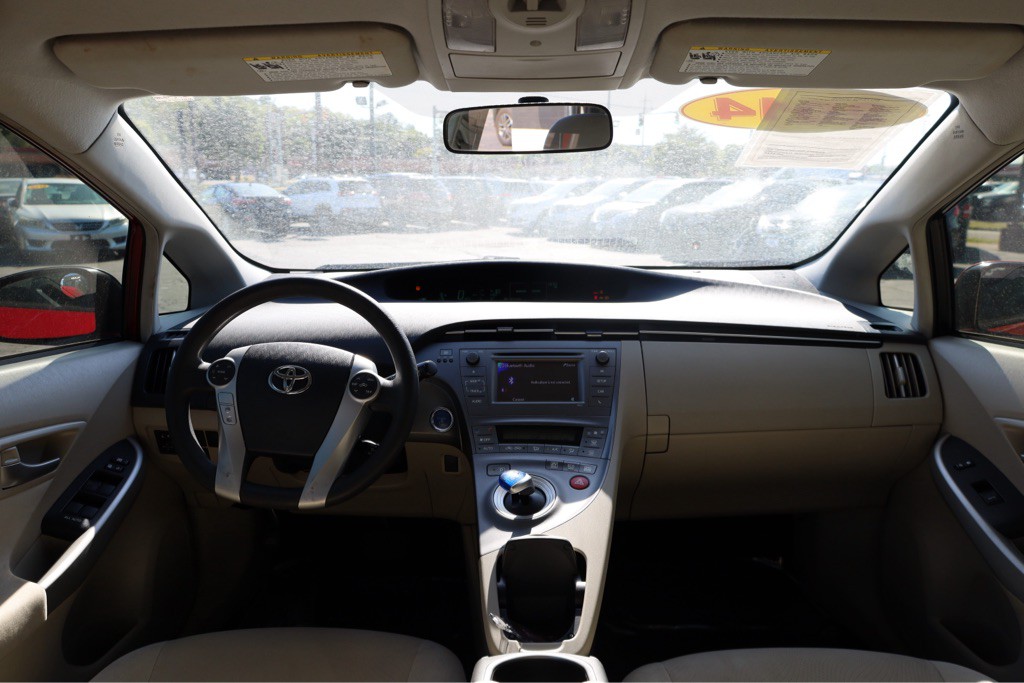 2014 Toyota Prius Image 14