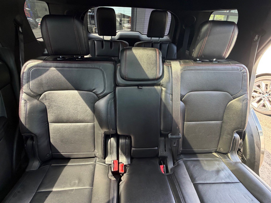 2016 Ford Explorer Image 5