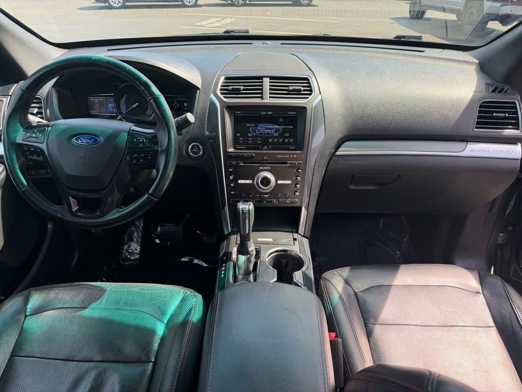 2016 Ford Explorer Image 6