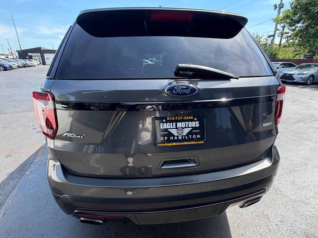 2016 Ford Explorer Image 8