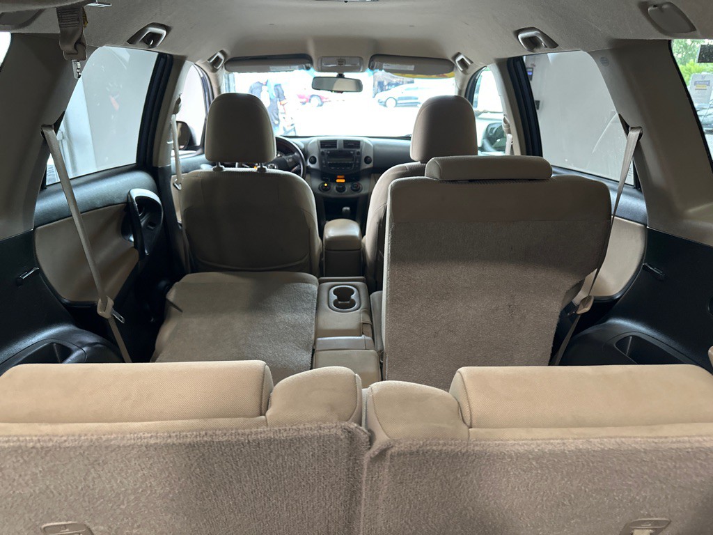 2011 Toyota Rav4 Image 6