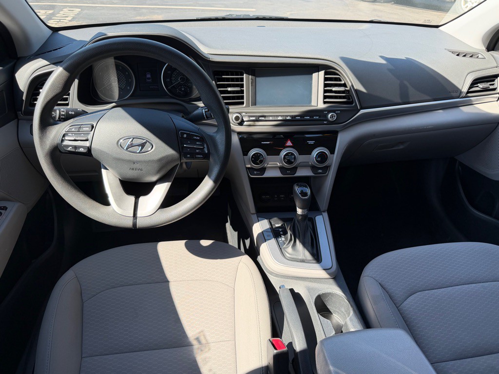 2019 Hyundai Elantra Image 4