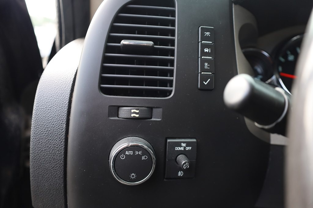 2012 Chevrolet Silverado 1500 Image 12