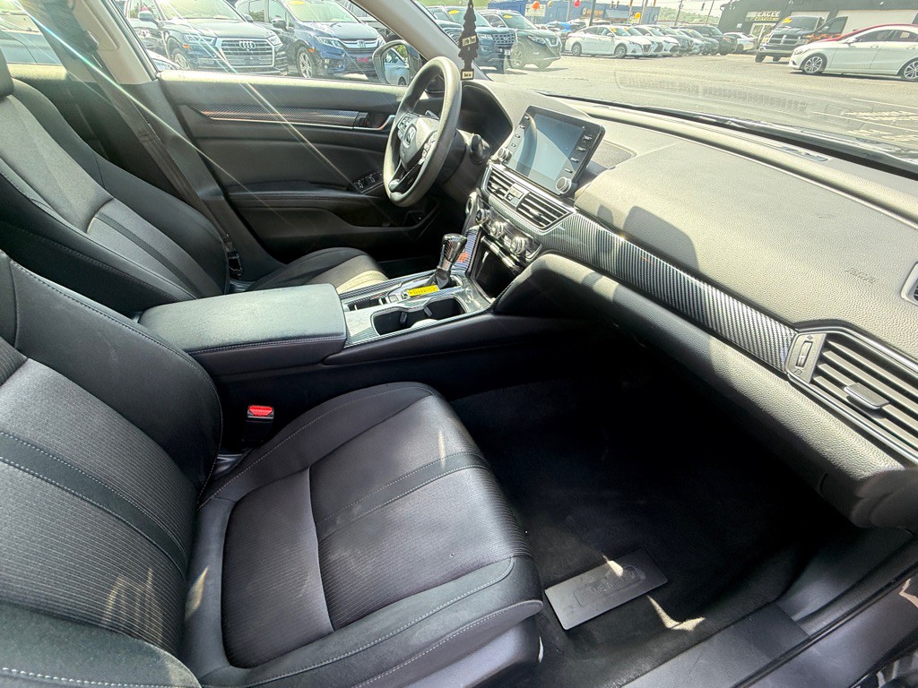 2018 Honda Accord Image 6