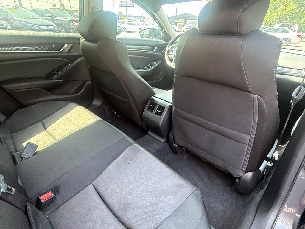 2018 Honda Accord Image 7
