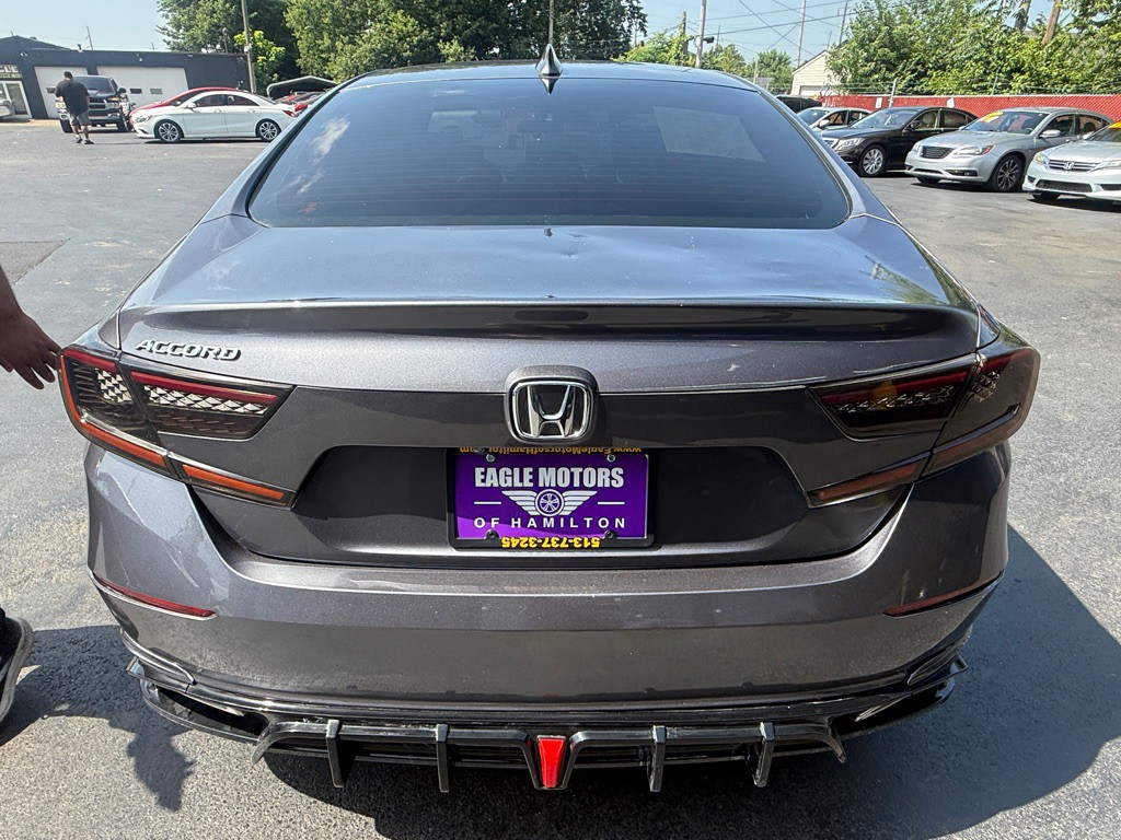2018 Honda Accord Image 8
