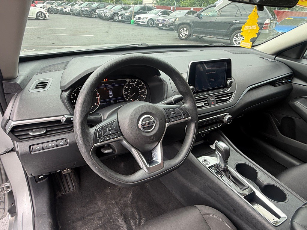 2020 Nissan Altima Image 3