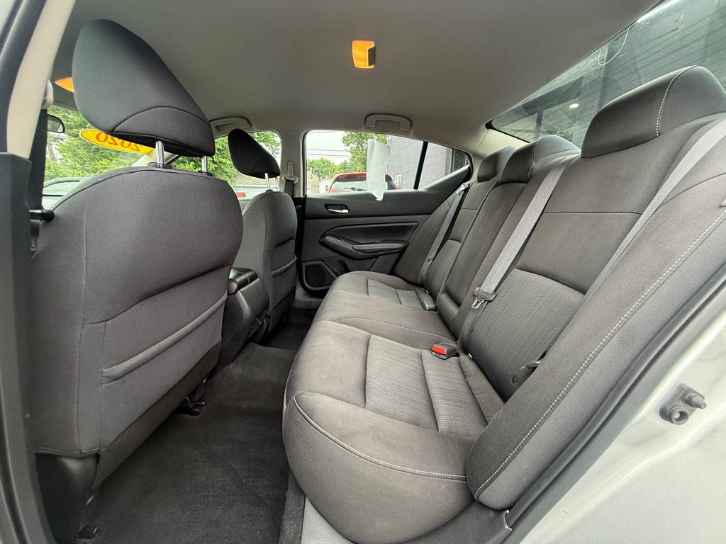 2020 Nissan Altima Image 4
