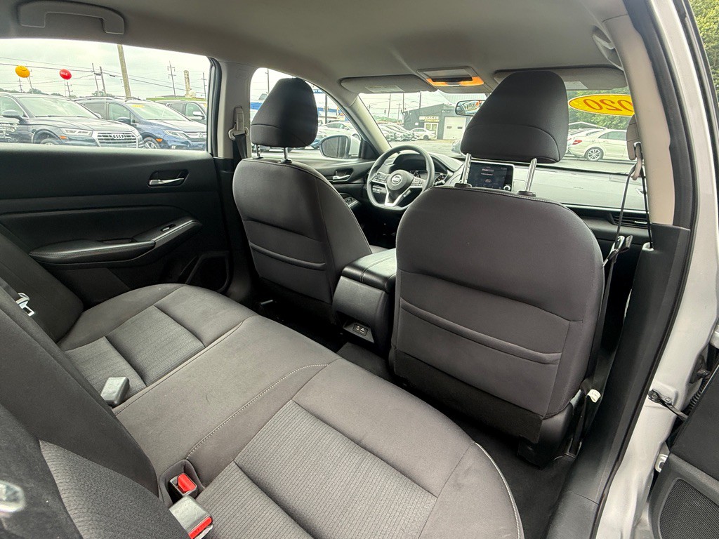 2020 Nissan Altima Image 5