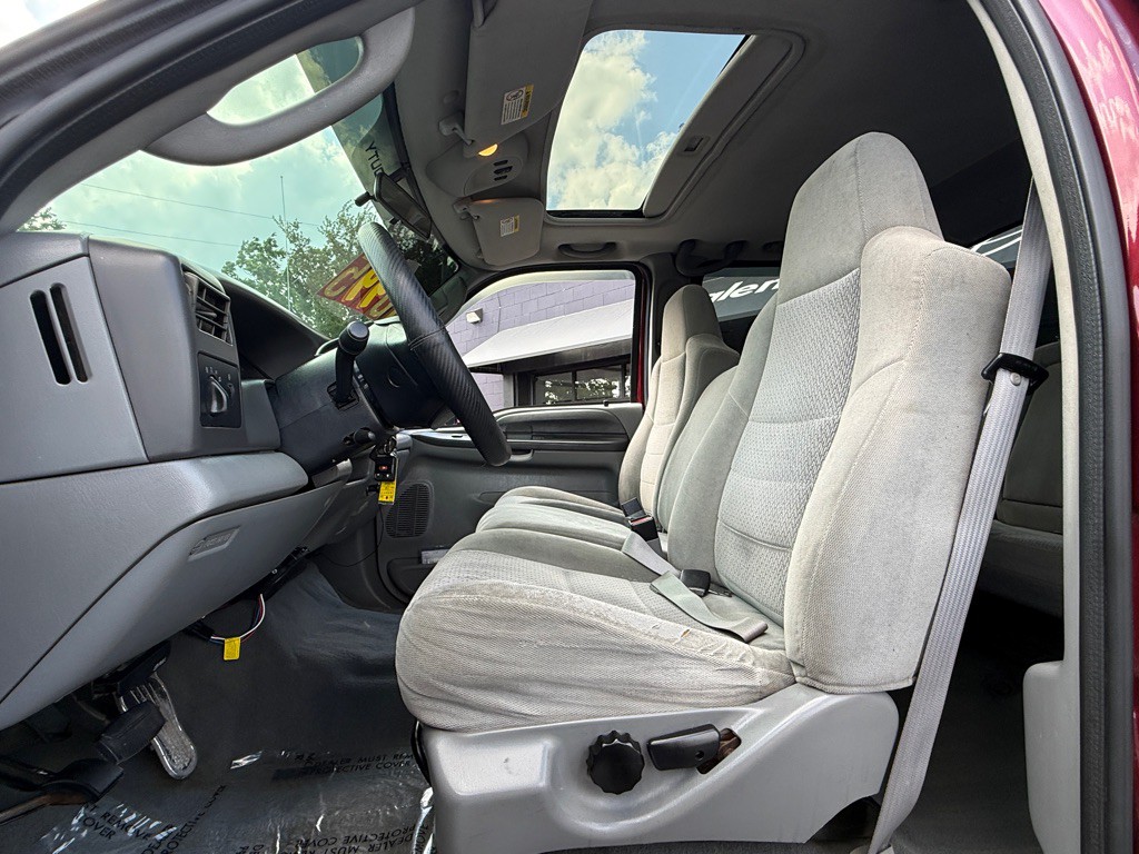 2004 Ford F-250 Image 5