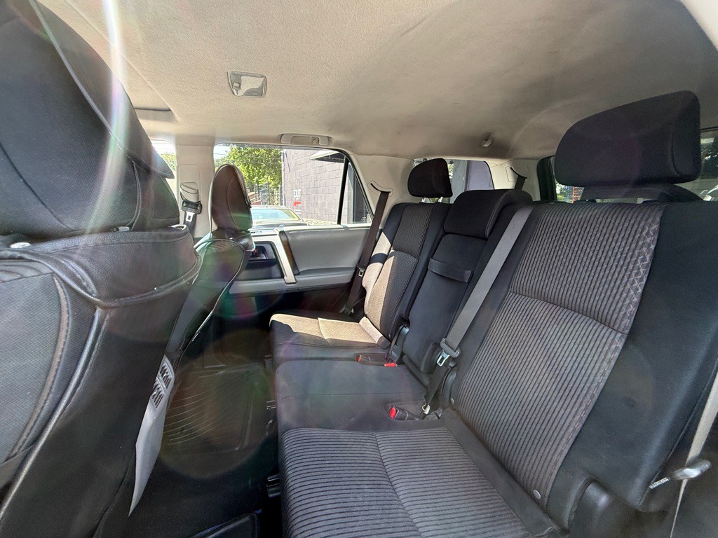 2012 Toyota 4Runner Image 4