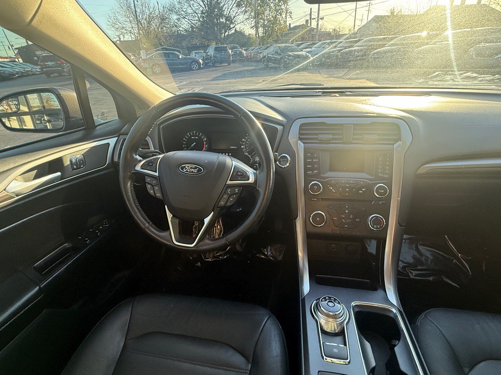 2017 Ford Fusion Image 4