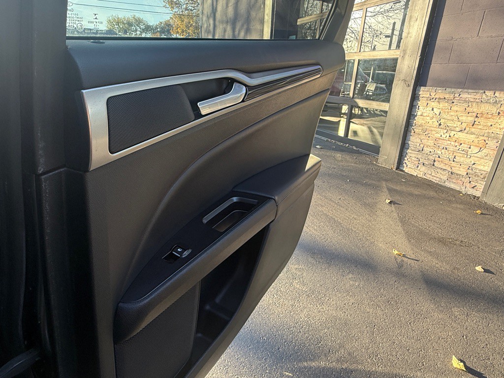 2017 Ford Fusion Image 6