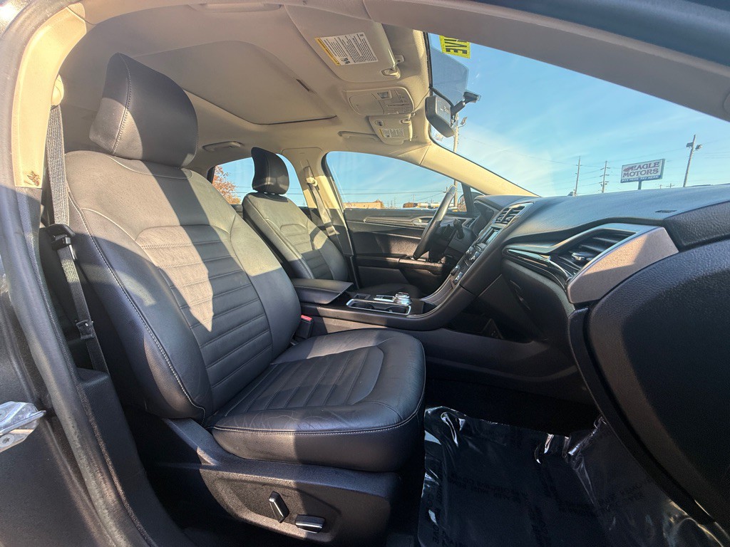 2017 Ford Fusion Image 9