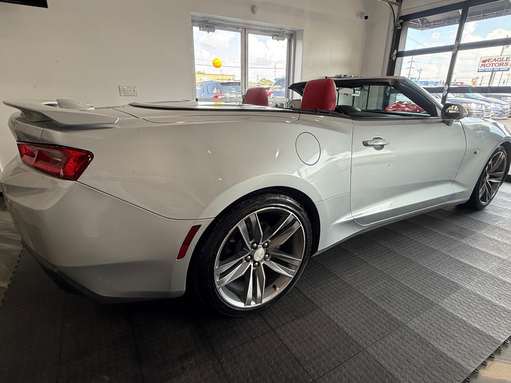 2017 Chevrolet Camaro Image 6