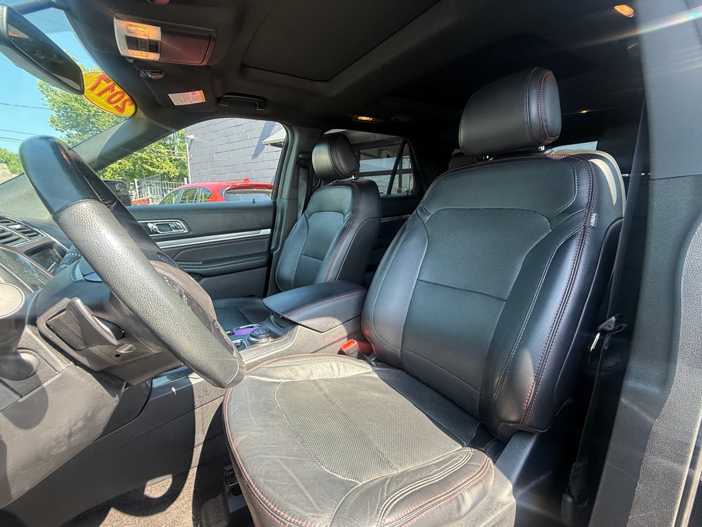 2017 Ford Explorer Image 3