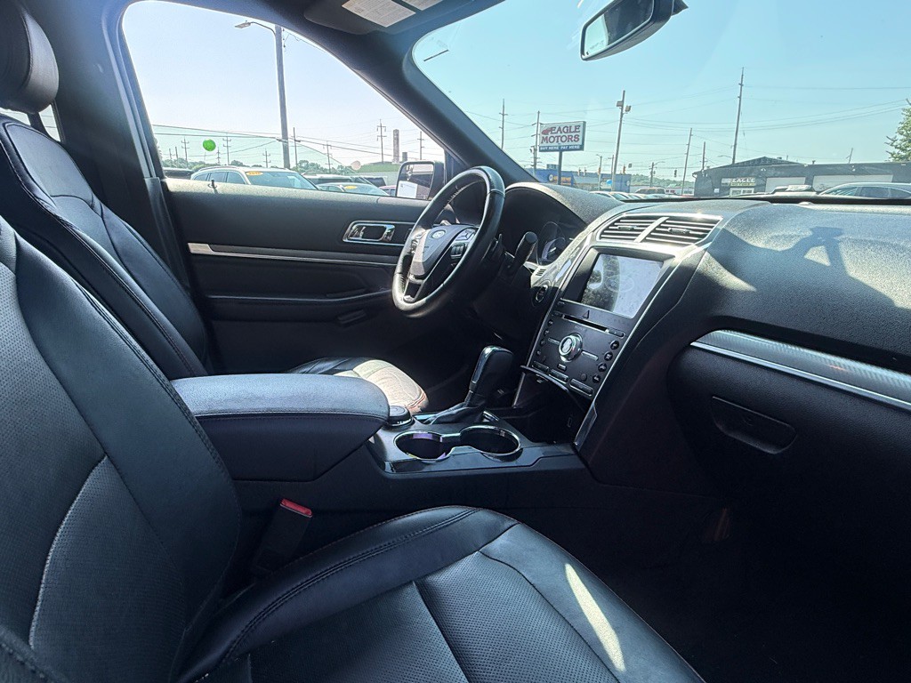 2017 Ford Explorer Image 7