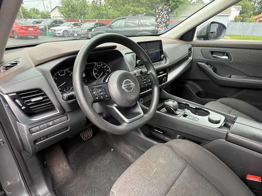2021 Nissan Rogue Image 2