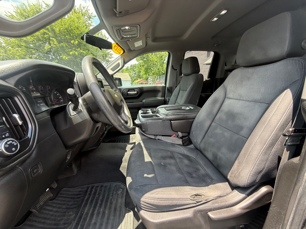 2019 Chevrolet Silverado 1500 Image 2
