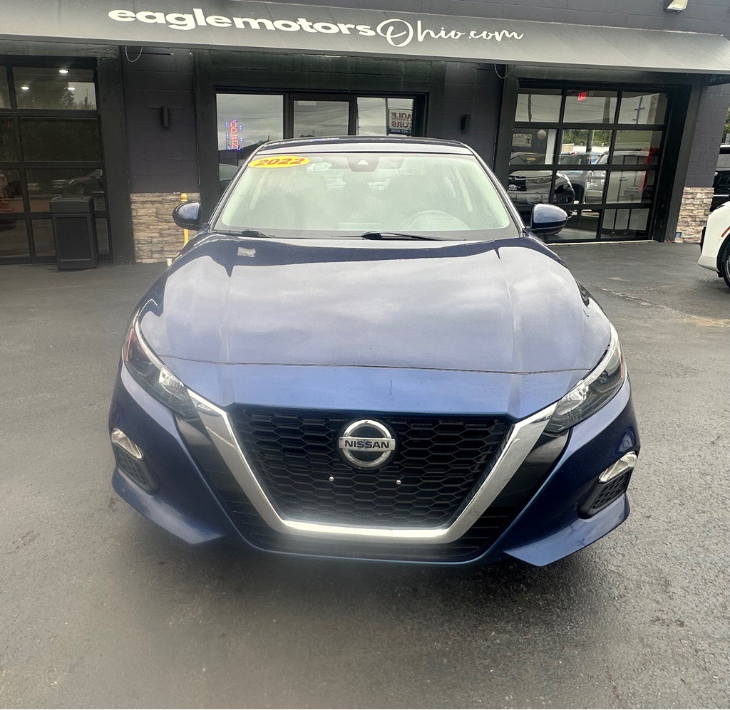 2022 Nissan Altima Image 1