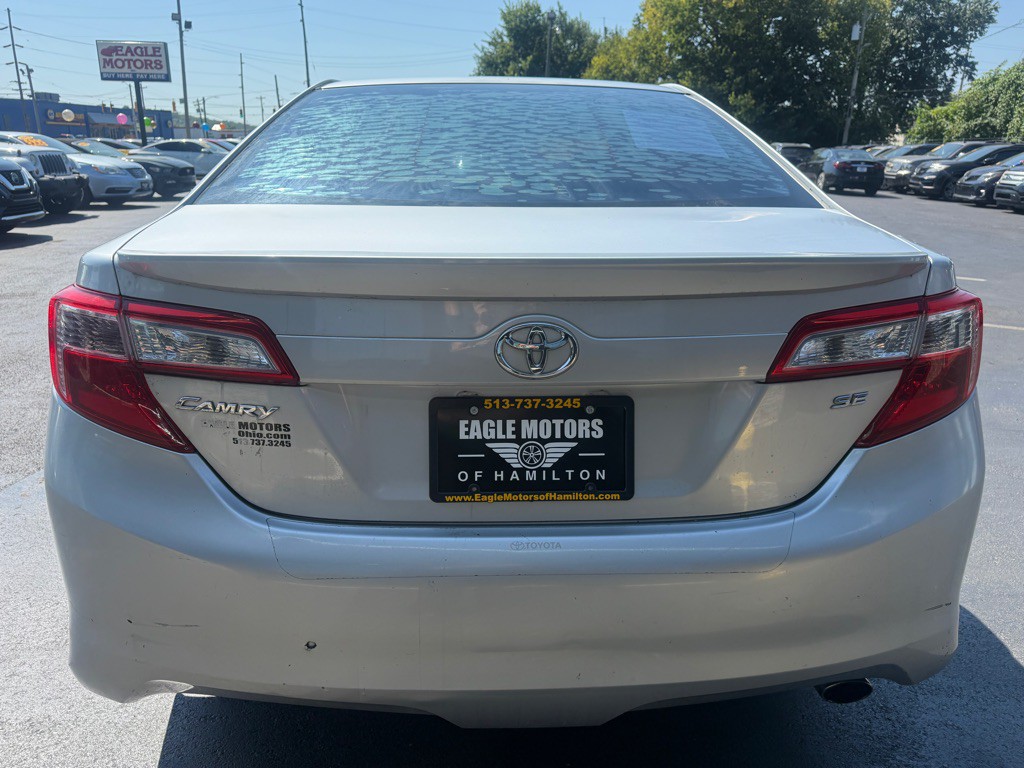 2012 Toyota Camry Image 10