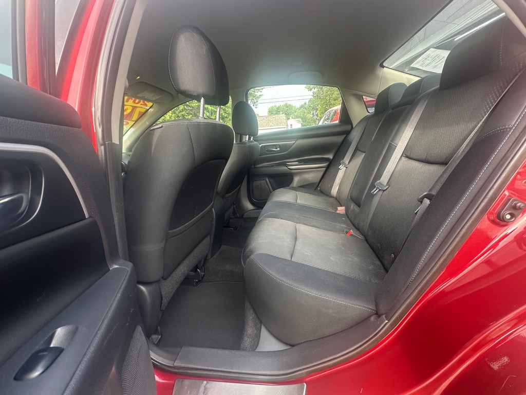 2017 Nissan Altima Image 3