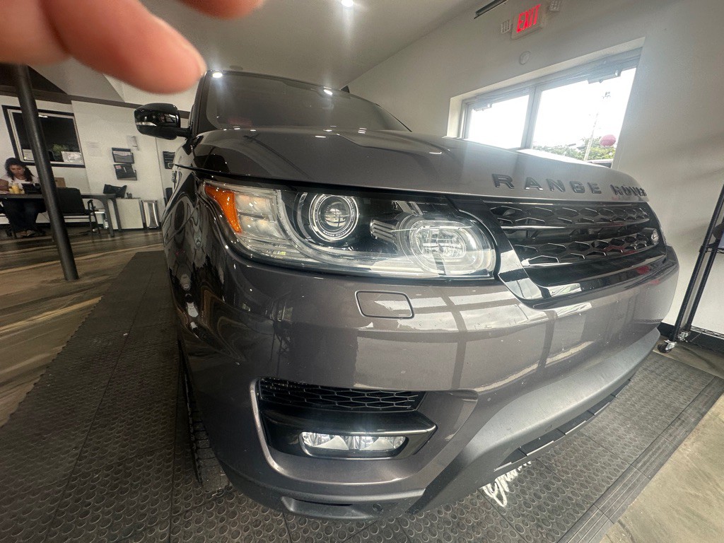 2017 Land Rover Range Rover Sport Image 2