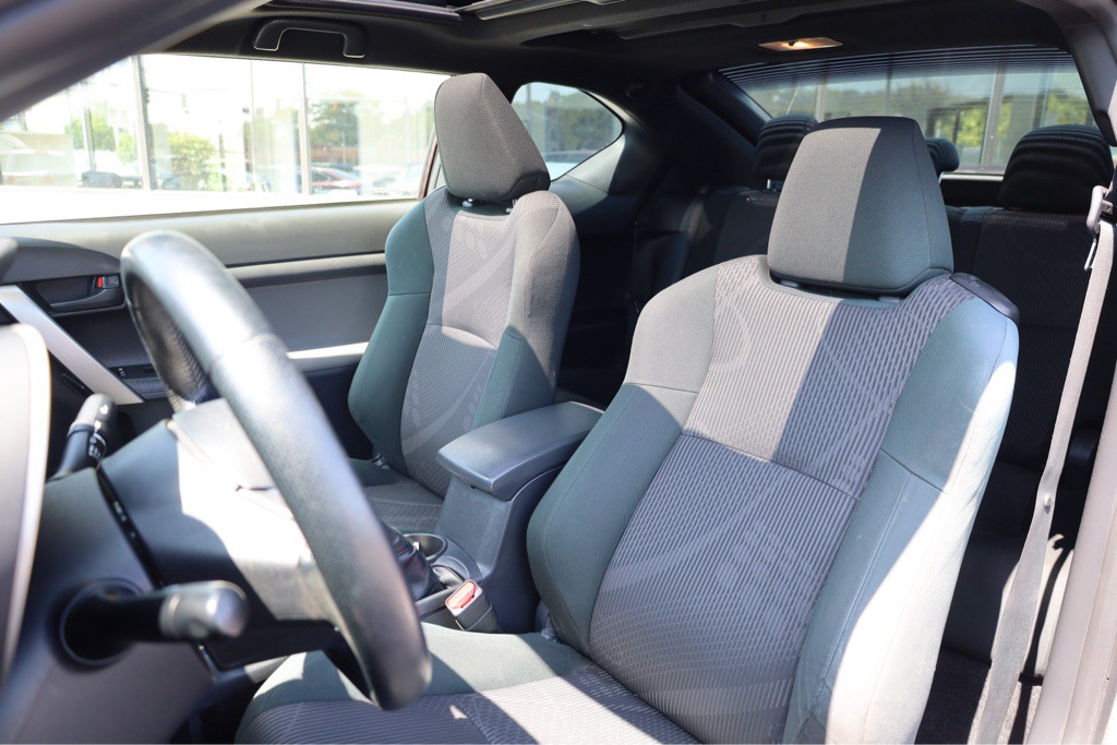 2013 Scion tC Image 11