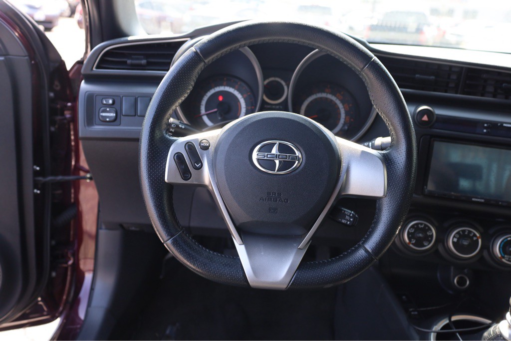 2013 Scion tC Image 13