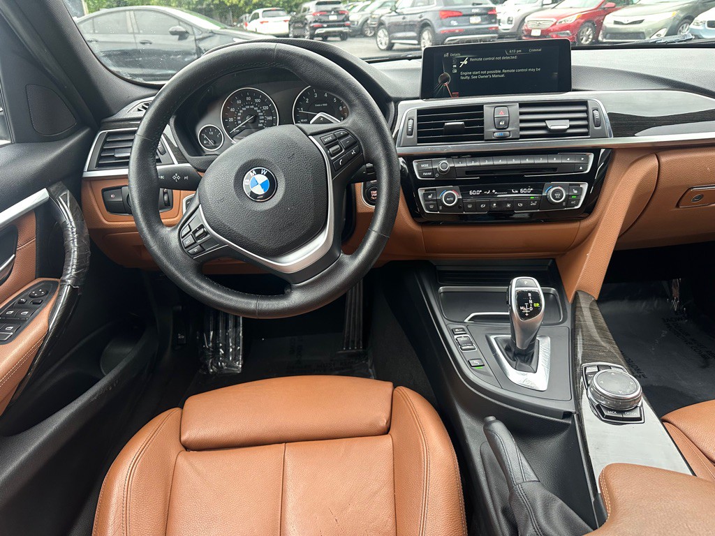 2016 BMW 3 Series Image 4