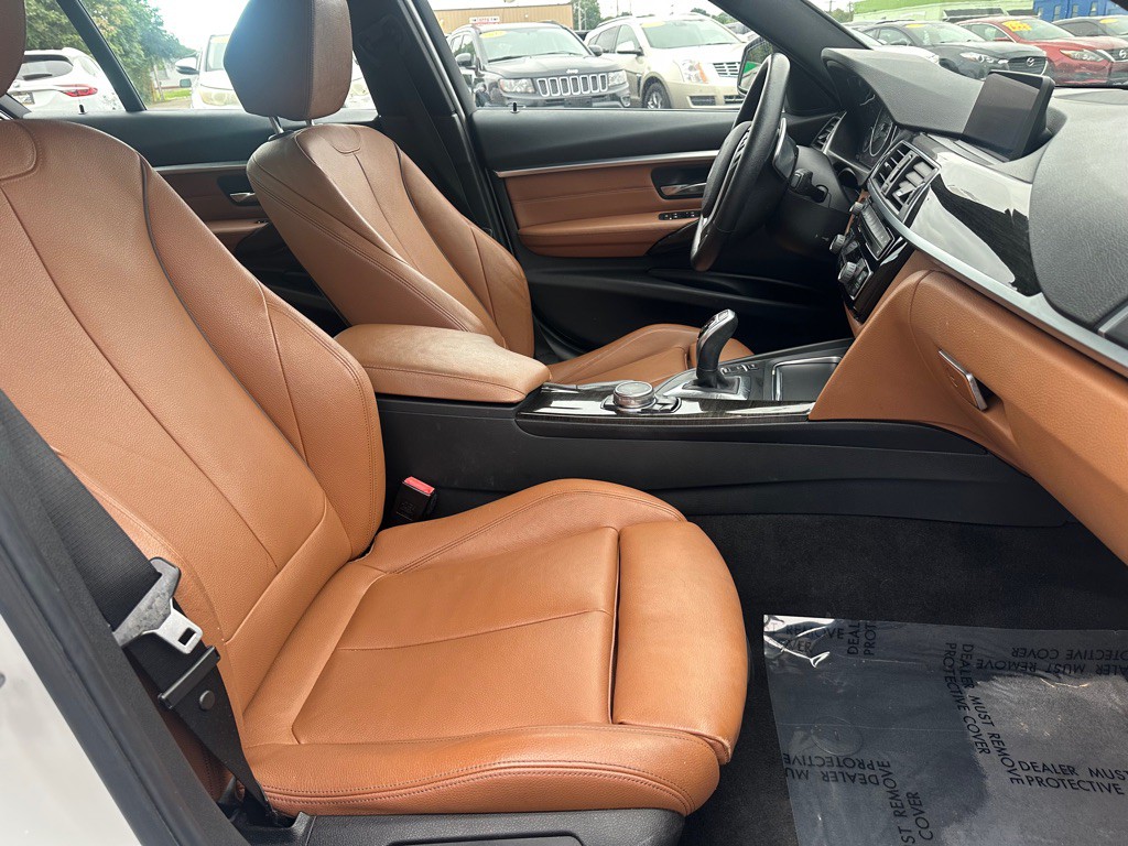 2016 BMW 3 Series Image 8