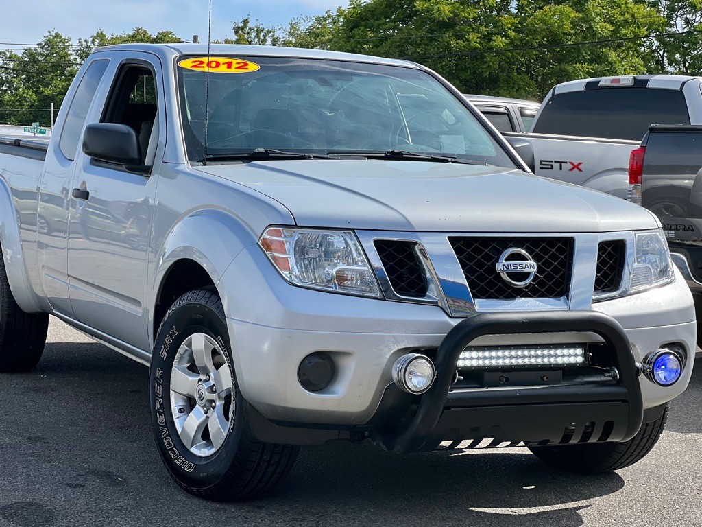 2012 Nissan Frontier Image 3