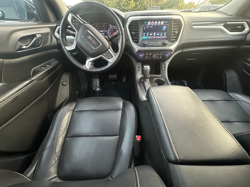 2017 GMC Acadia Image 3